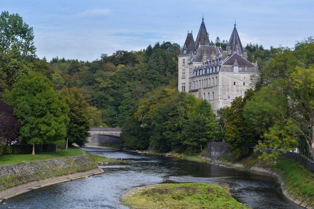 la piccola Durbuy e il suo castello