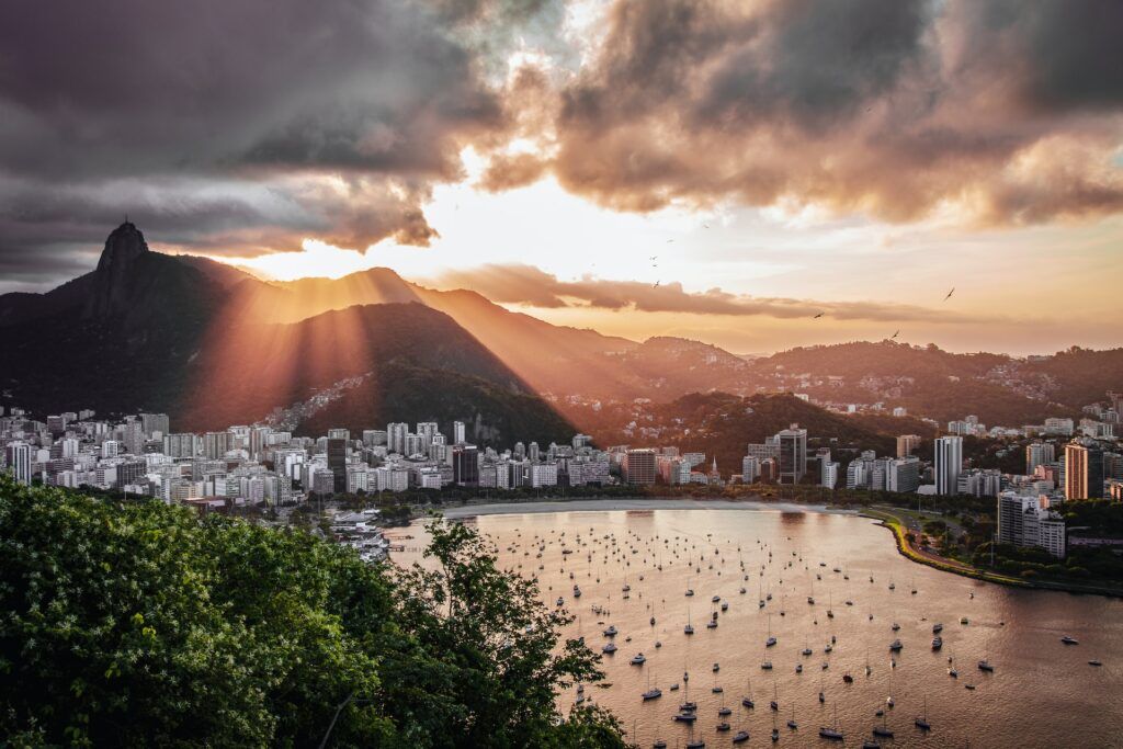 La spiaggia di Botafogo al tramonto