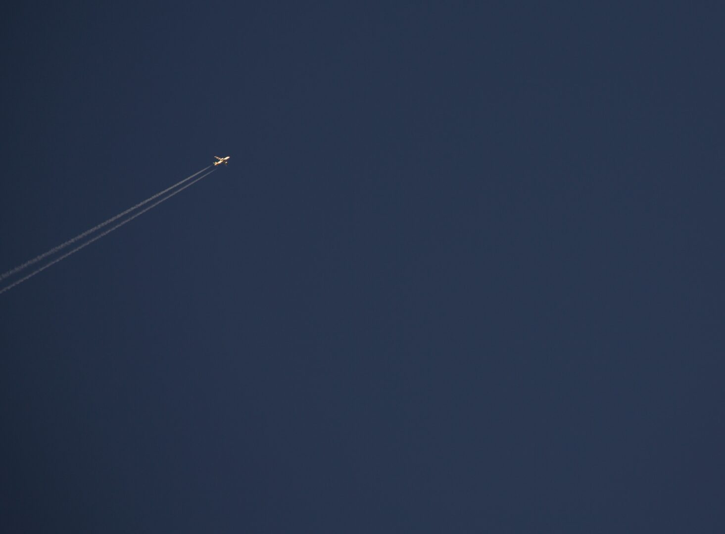 Voli cancellati e ritardi aerei: cosa fare