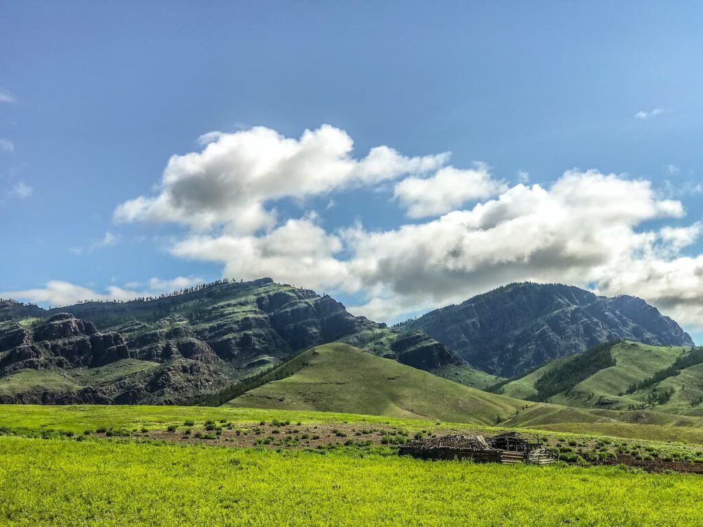 Steppa e montagne in Mongolia