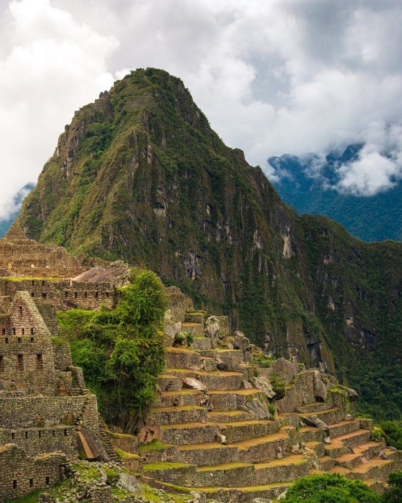 Vista dall'alto della maestosità del Machu Picchu
