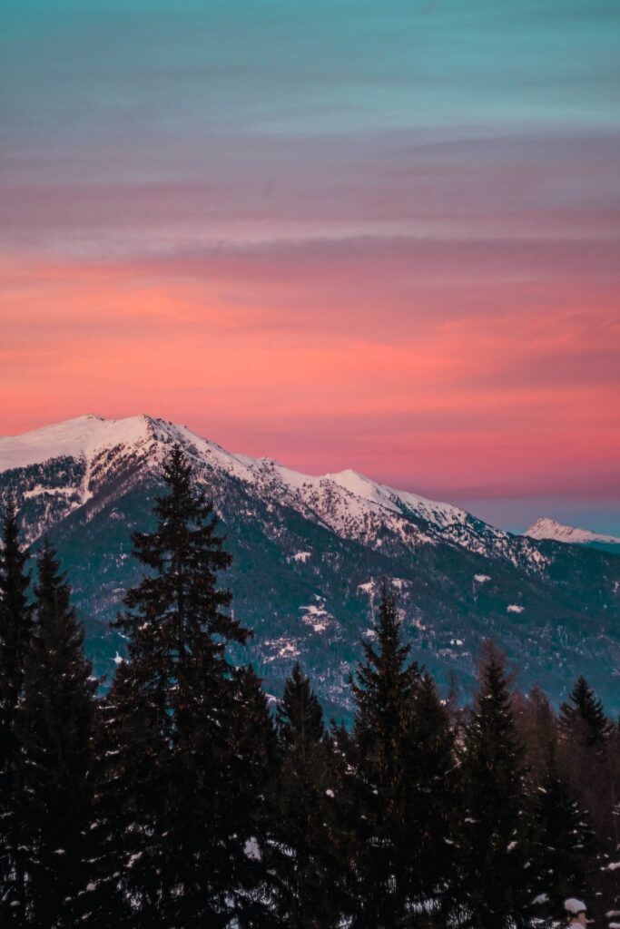 un tramonto sulle Dolomiti a Madonna di Campiglio