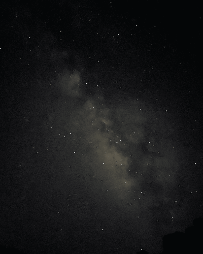 cielo notturno del deserto Wadi Rum