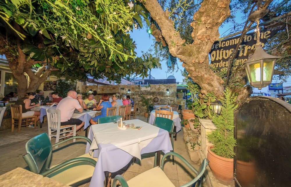 Dove mangiare a Zante: olive tree taverna