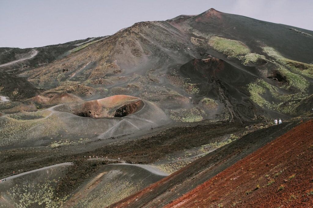 Crateri e colate laviche sul Monte Etna