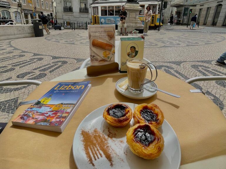 Colazione con pasteis de nata lisbona