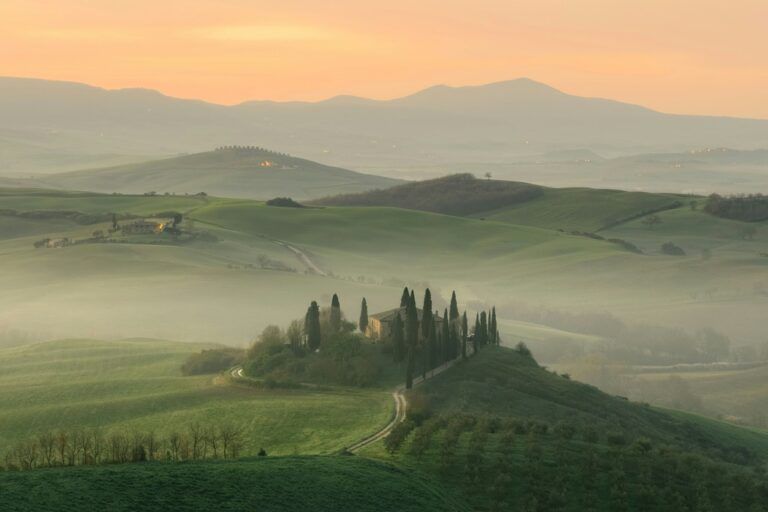 Colline toscane al tramonto