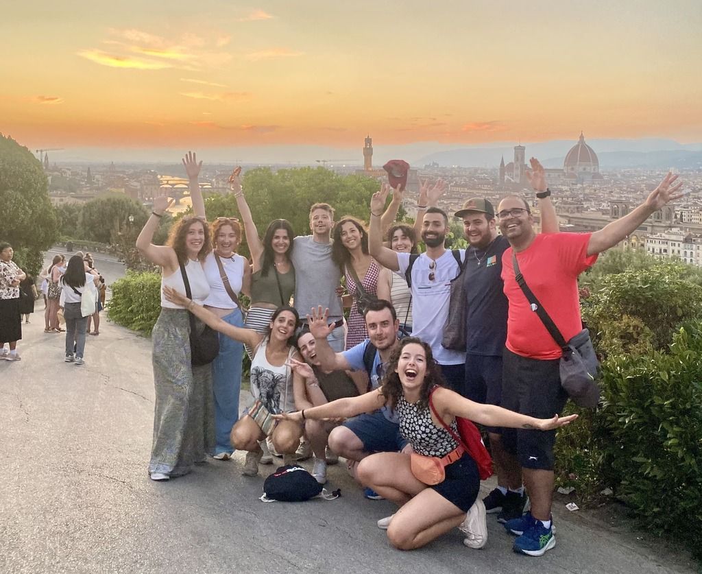 Gruppo WeRoad in viaggio in Toscana