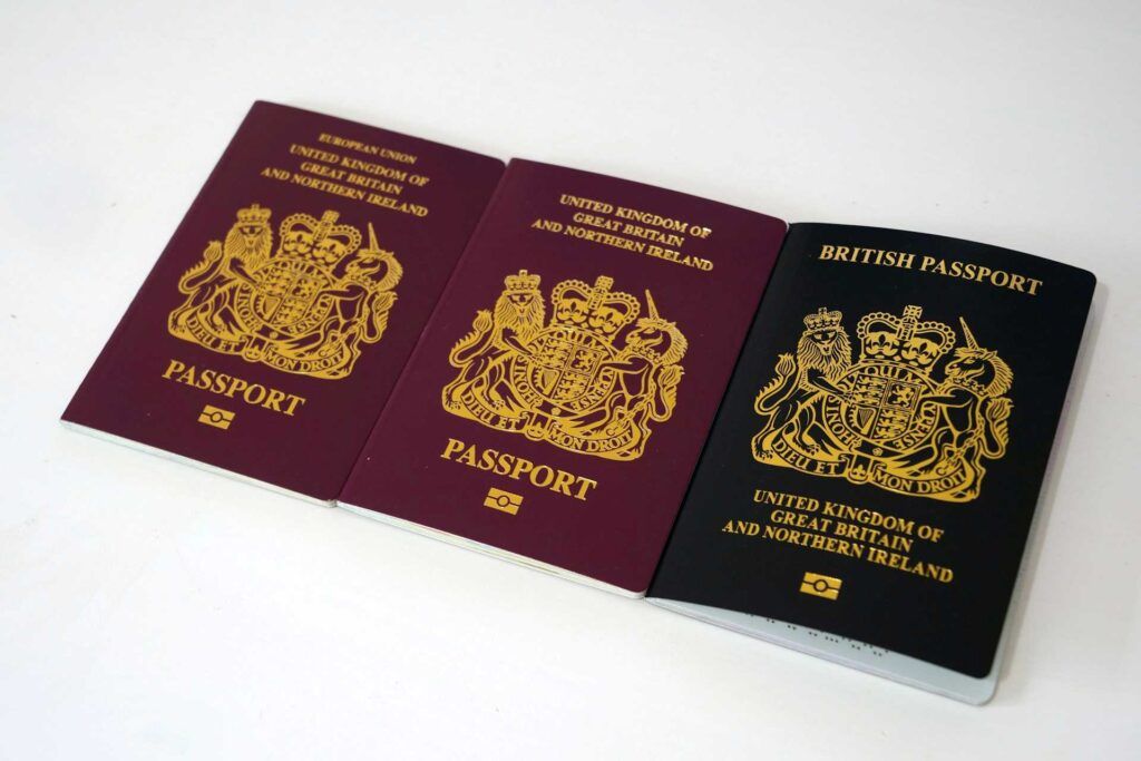 Tre passaporti britannici.