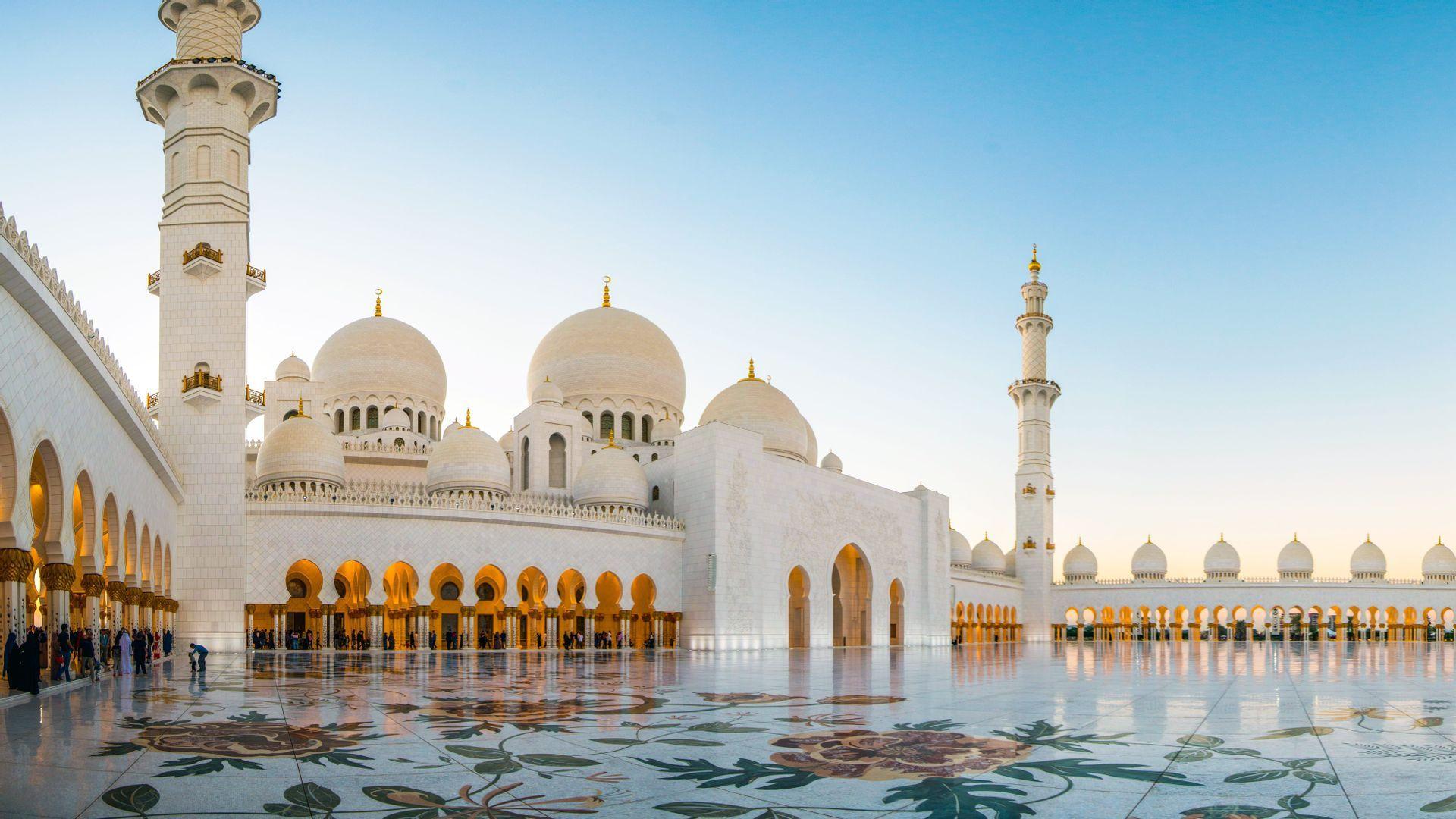 Viaja con gente de tu edad a Oriente Medio Viaja con gente de tu edad a Oriente Medio