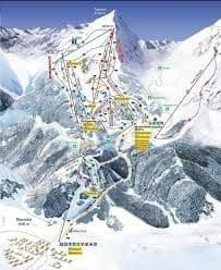 Carte des pistes de ski de la station de Bansko, détaillant les remontées mécaniques et les pistes sur le mont Todorka enneigé.
