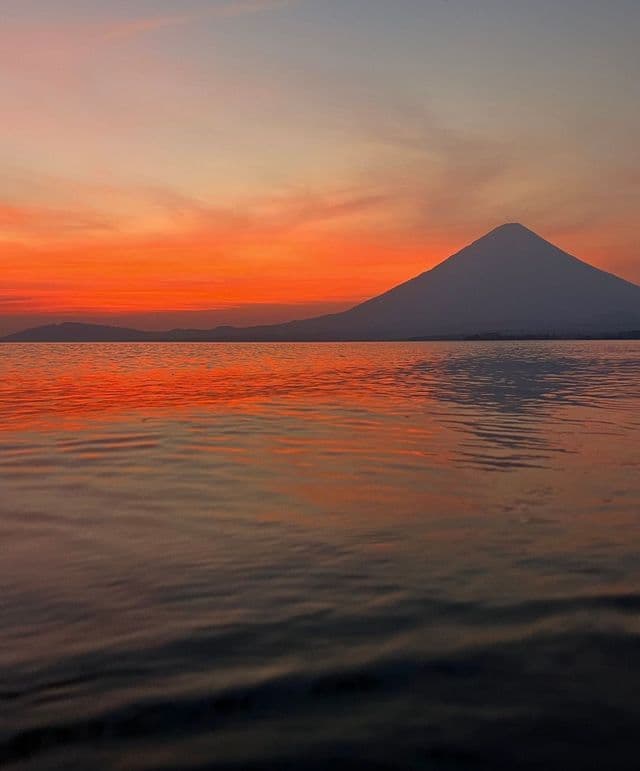Sunset over Lake Nicaragua Sunset over Lake Nicaragua
