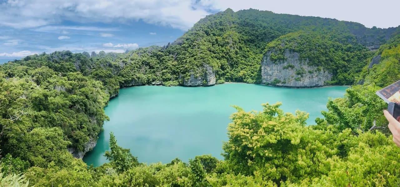 Foto panoramica del Parco Nazionale di Mu Ko Ang Thong in estate - WeRoad